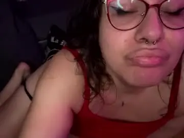 Chaturbate Sex Cam of rattlesnakebitch