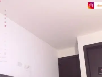 Chaturbate Live Porn of milan_delrey