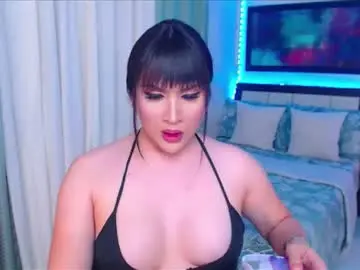 Chaturbate Live Sex Cam of xheavenly_shemalex