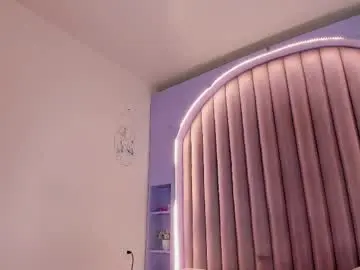 Chaturbate Live Sex of lauraagomezz__