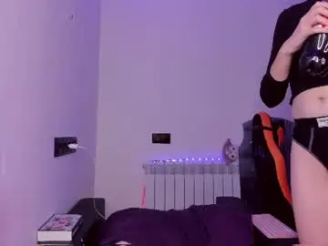 Chaturbate Watch Live Sex Cams of lyyrica