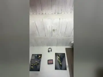 Chaturbate Best live sex cam show of maidi_hot