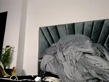 Chaturbate Adult Video Chat of cellestequeen2