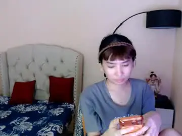 Chaturbate Live Sex Cam of shantalfoxxy