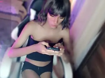 fineboii_rey18 from chaturbate