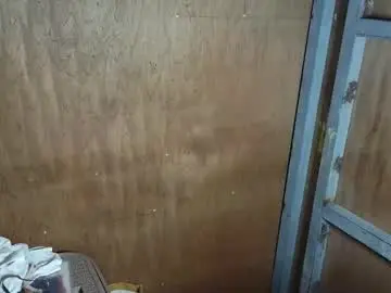 Chaturbate Live Sex Cam of fvckingscarlet