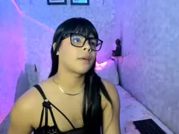 Chaturbate Live Sex Cam of emily_rosue_