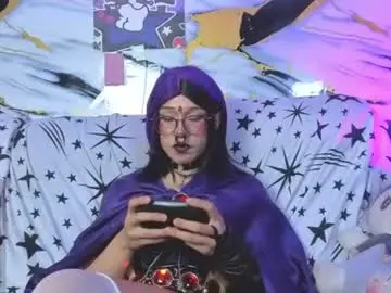 Chaturbate Live Sex Cam of dark_nina__