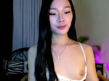 Chaturbate Watch Live Sex Cams of nina_doll8