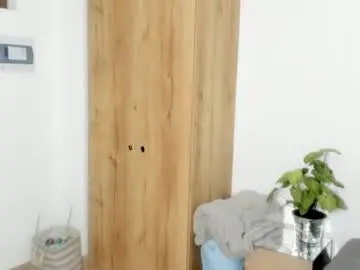 Chaturbate Live Sex Cam of naomimoore