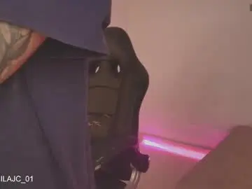 Chaturbate Live Sex Cam of cammile_cole