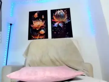 Chaturbate Live Sex Cam of goldenhugecocktss
