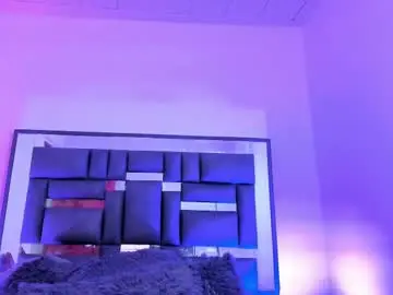 Chaturbate Live Sex Cam of gio_gray