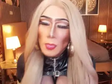 Chaturbate Live Sex Cam of queen_horsecock