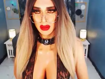 Chaturbate Live Sex Cam of bigbomblhoraine