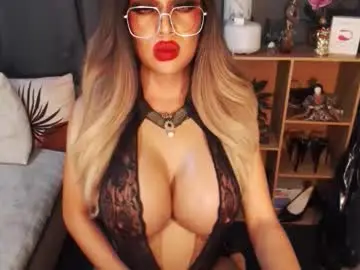 Chaturbate Free Live Porn of bigbomblhoraine
