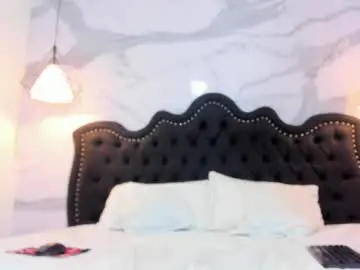 Chaturbate Free Porn Cam of foxi_cameron