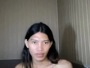 Chaturbate Watch Live Sex Cams of ichbindein_revedamour