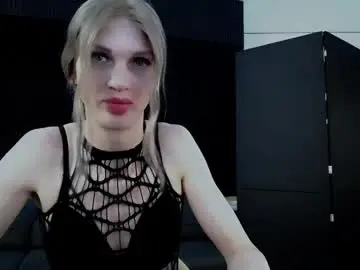 Chaturbate Live Porn of milena_hardy