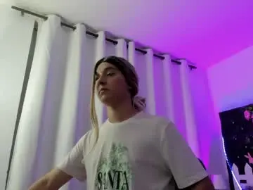 Chaturbate Free Live Porn of bellaroge