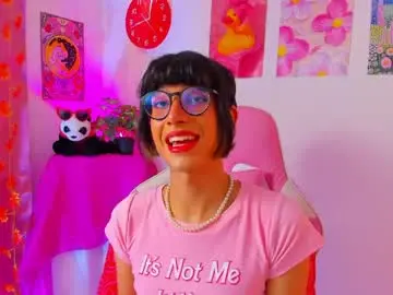 Chaturbate Watch Live Sex Cams of madeline_21