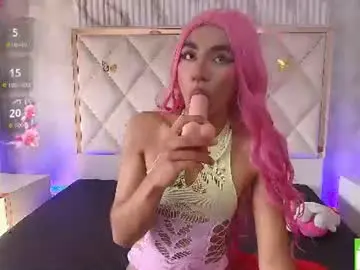 Chaturbate Live Sex Cam of bunny_tay1