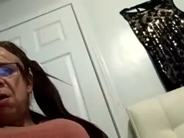 Chaturbate Watch Live Sex Cams of sluttyslut123797367