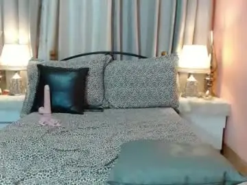 Chaturbate Live Sex Cam of iamgorgeousfucker02