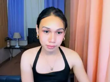 Chaturbate Live Sex Cam of almira_hilson