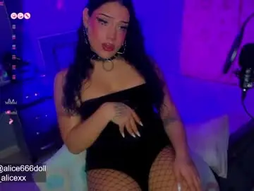 Chaturbate Live Sex of alice666doll