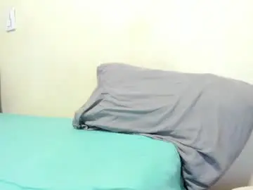 Chaturbate Live Sex Cam of karoli_sanz