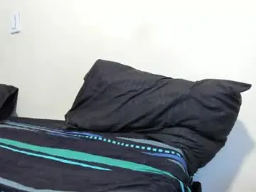 Chaturbate Live Porn of karoli_sanz