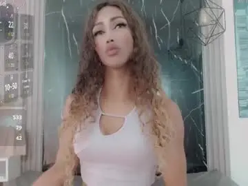 Chaturbate Live Porn of hilary_avilan