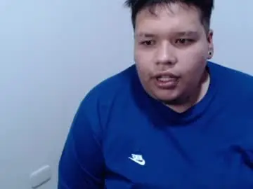 Chaturbate Live Sex Cam of yul_transmasc