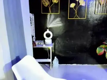 Chaturbate Free Live Porn of uncut_lyncy