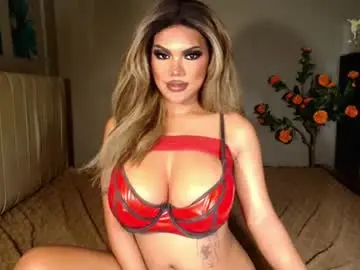 Chaturbate Live Sex Cam of chinita_titi