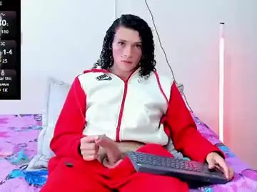 Chaturbate Nude Webcam of louise_22cm