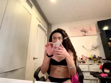 Chaturbate Live Porn of yungfemslut