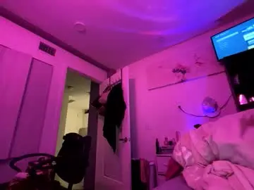 Chaturbate Nude Webcam of yungfemslut