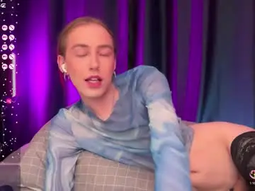 Chaturbate Free Live Porn of avril_pearly_