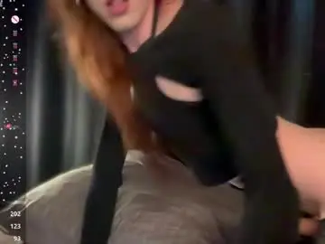 Chaturbate Best live sex cam show of avril_pearly_