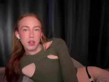 Chaturbate Watch Live Sex Cams of avril_pearly_