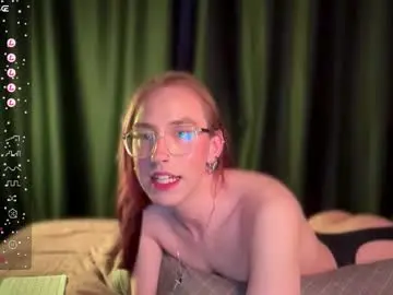 Chaturbate Adult Video Chat of avril_pearly_
