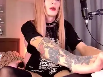 Chaturbate Adult Webcams of midwestemoqueen