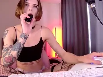 Chaturbate Sex Cam of midwestemoqueen