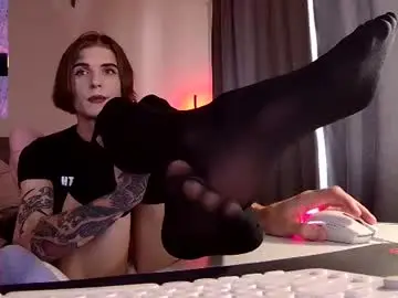 Chaturbate Free Porn Cam of midwestemoqueen