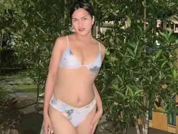 Chaturbate Nude Webcam of mimiluxxe22