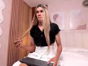 Chaturbate Best live sex cam show of sophiesexxx_