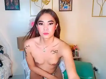 elissemoree from chaturbate