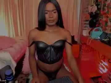 Chaturbate Live Sex Cam of thegoldenbitch